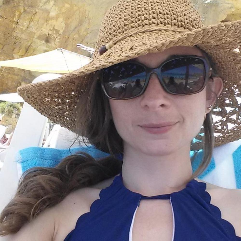 Meet your Posher, Rebecca